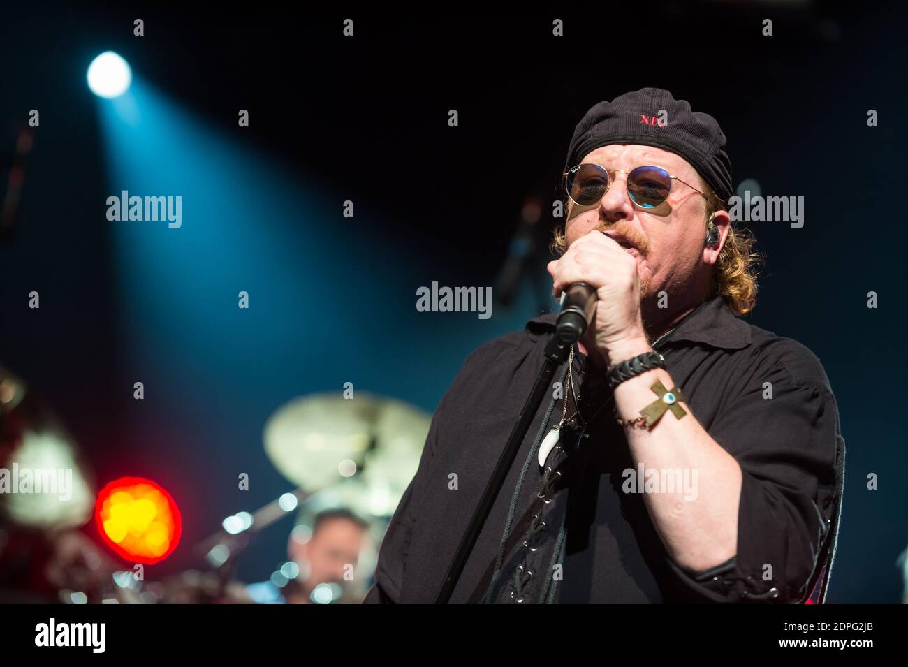 Toto se produit en direct sur scène au Montreux Jazz Festival à Montreux,  Suisse, le 12 juillet 2015. Photo de LOONA/ABACAPRESS.COM Photo Stock -  Alamy
