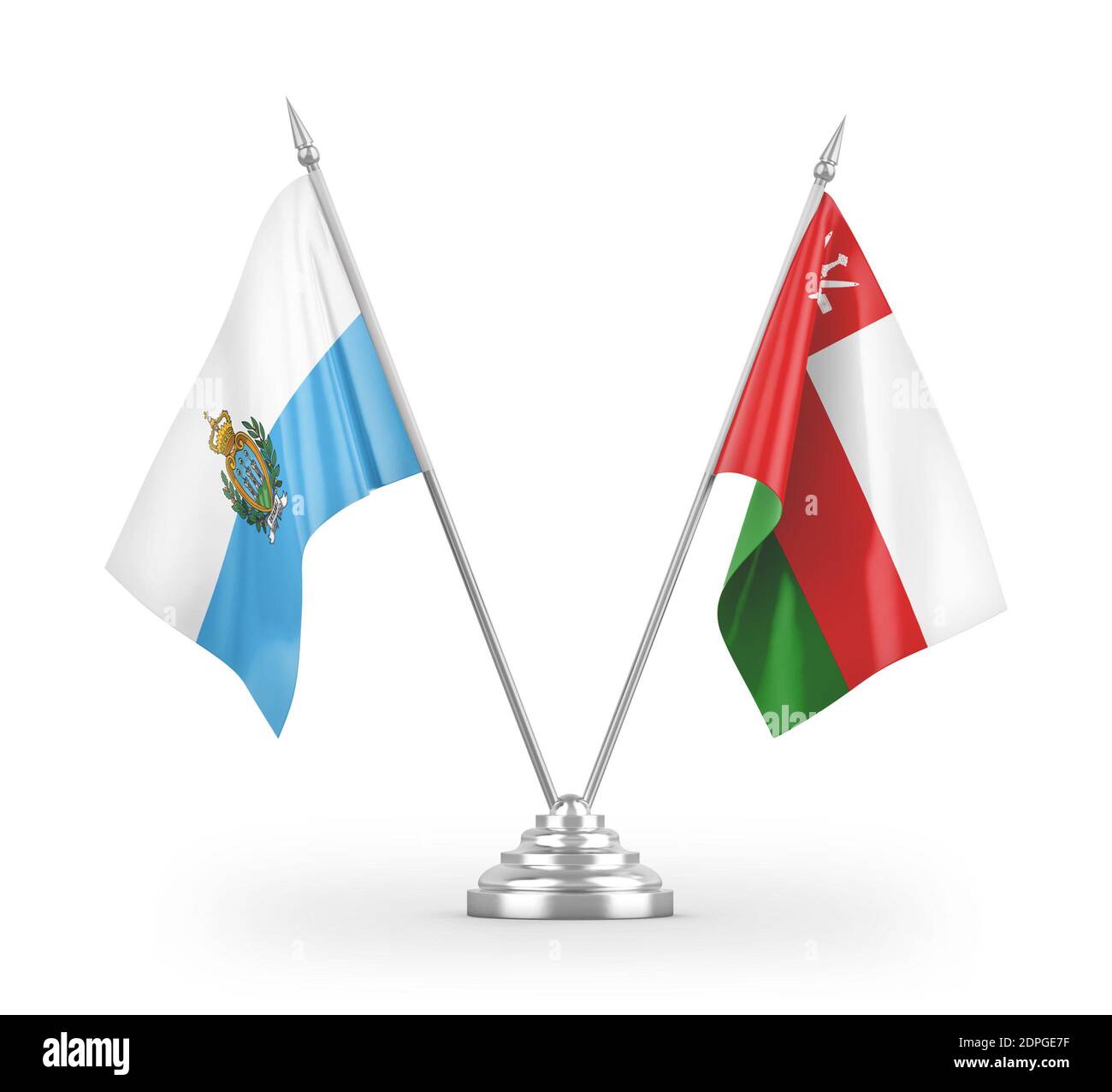 Drapeaux de table Oman et Saint-Marin isolés sur la 3D blanche rendu Banque D'Images