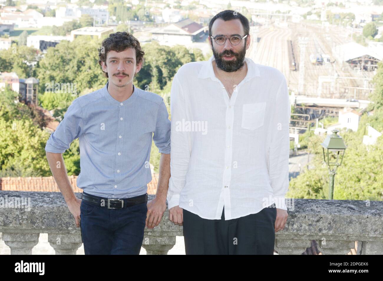 Nahuel Perez Biscayart et David Lambert posant pour le photocall de 'Je suis a toi' lors du 8ème Festival du film d'Angoulême à Angoulême, France, le 28 août 2015. Photo de Jerome Domine/ABACAPRESS.COM Banque D'Images