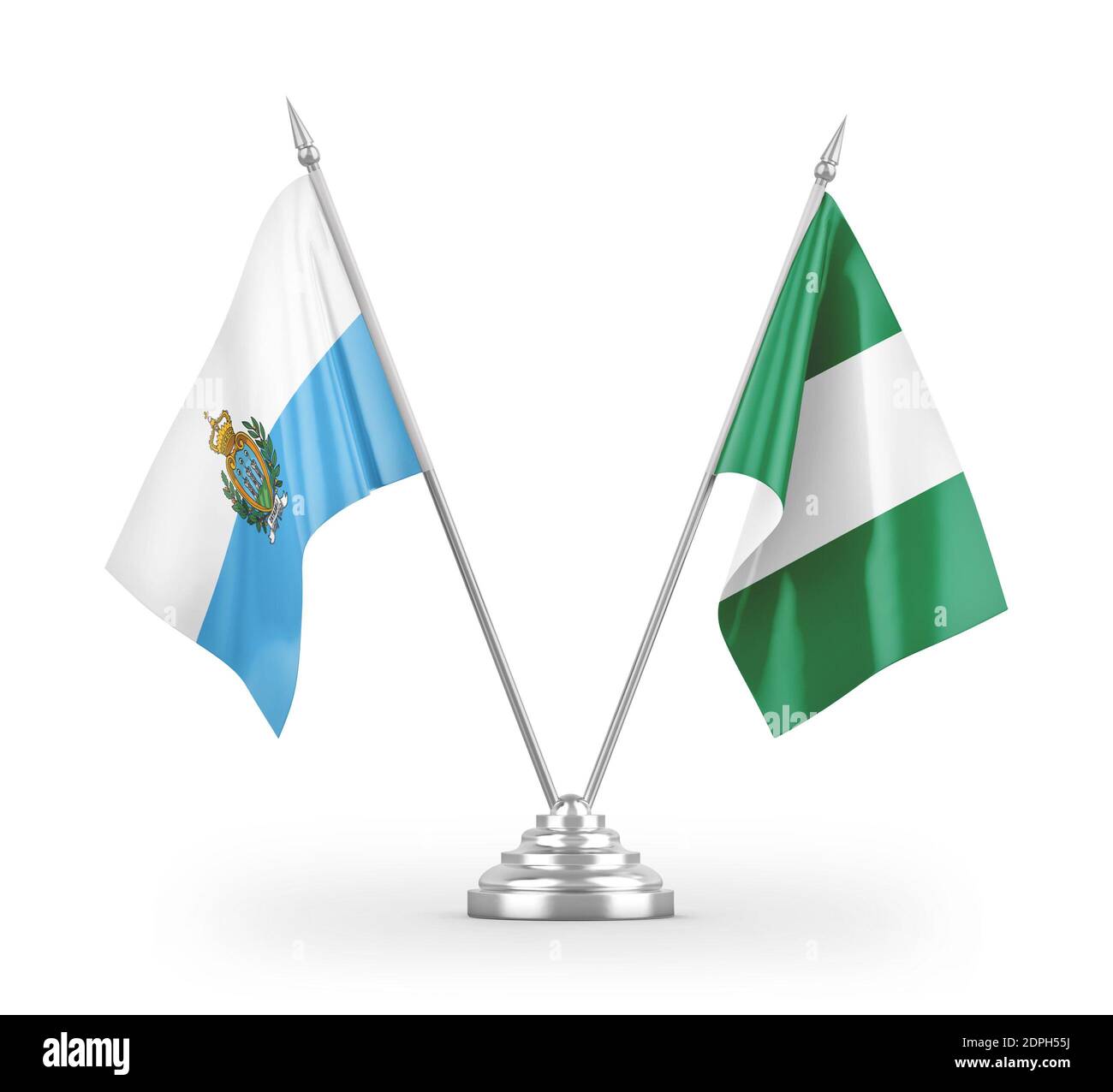 Drapeaux de table du Nigeria et de Saint-Marin isolés sur la 3D blanche rendu Banque D'Images