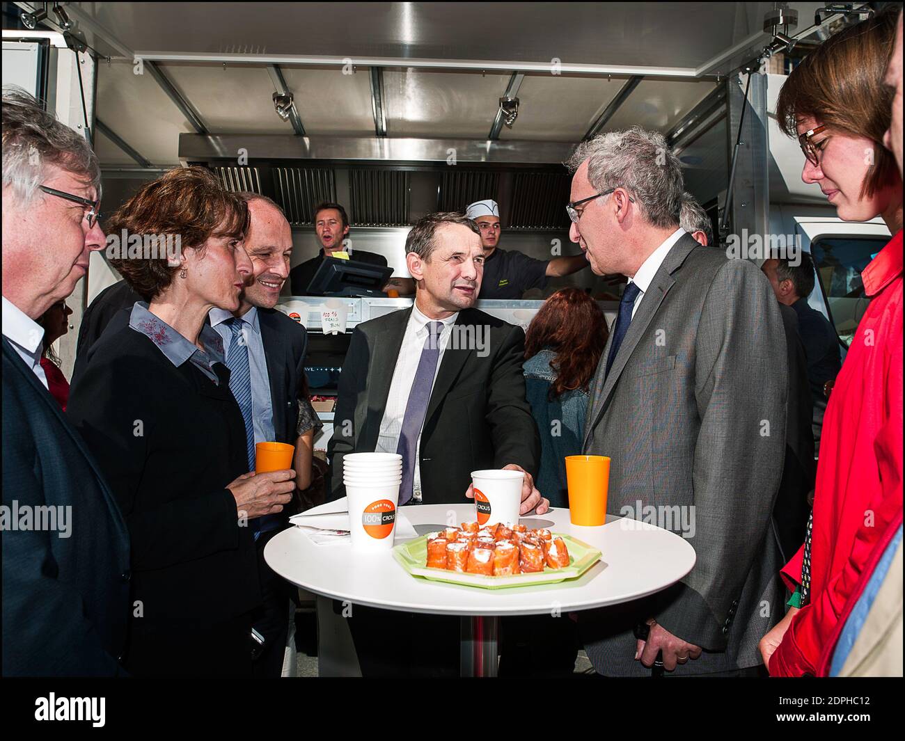 Thierry Manson, secret d'Etat à la recherche et enseignement supérieur visite le Forum de l'Etudiant sur le parvis de l'Hôtel de ville, Paris, France, le 9 septembre 2015. Photo Khanh Renaud/ABACAPRESS.COM Banque D'Images