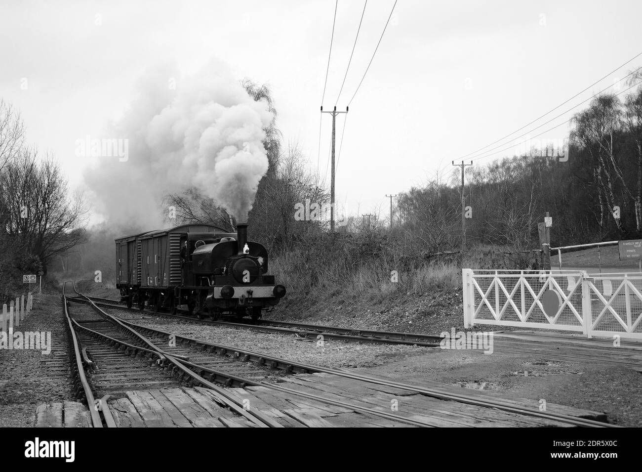 « Vulcan » et deux fourgonnettes couvertes sur la branche de Springwell. Banque D'Images