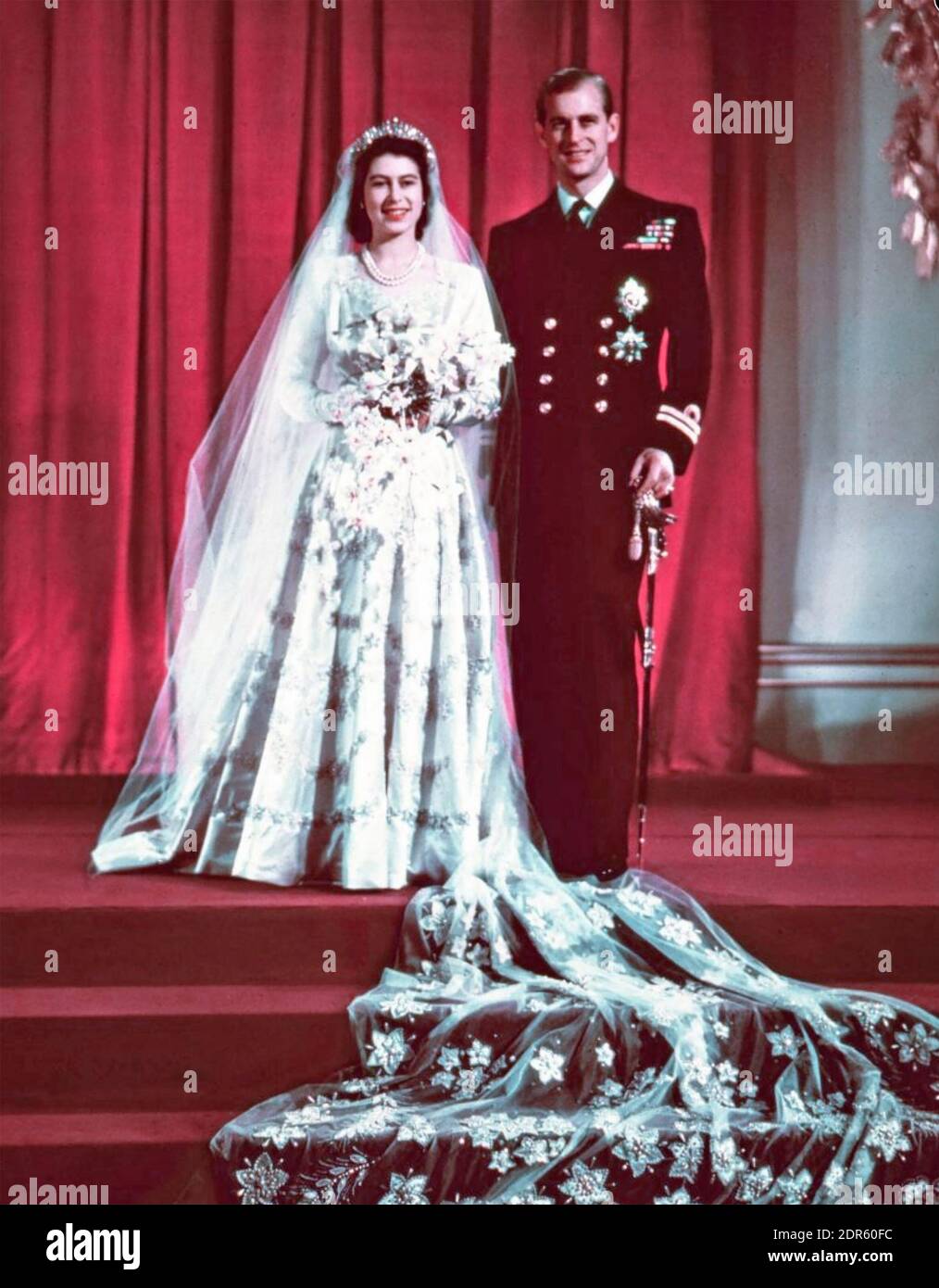 LA REINE ELIZABETH II (alors la princesse Elizabeth) Et son mari le prince Philip le jour de leur mariage 20 Novembre 1947 Banque D'Images