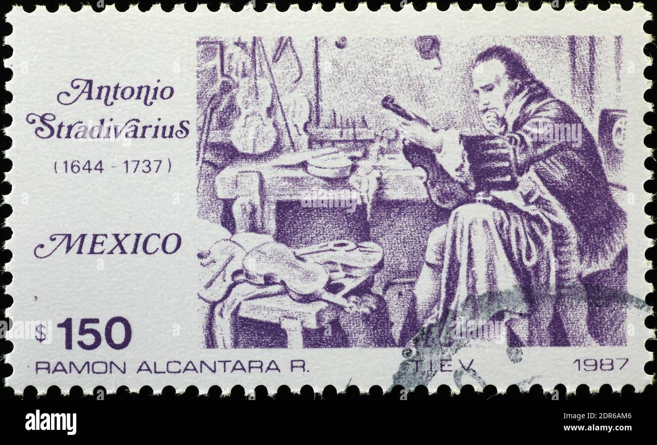 Italien Luthier Antonio Stradivari sur timbre-poste Banque D'Images