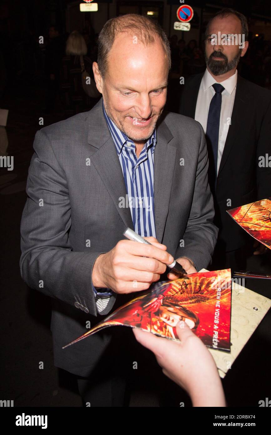 WOODY HARRELSON - ARRIVEES PREMIERE DU FILM 'JEUX DE LA FAIM - LA REVOLTE - PARTIE 2' AU GRAND REX PHOTO PAR Nasser Berzane/ABACAPRESS.COM Banque D'Images