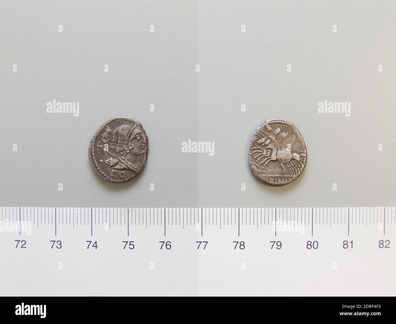 Menthe: Rome, magistrat: A. Postumius Albinus S(p).f.Magistrat: L. Caecilius Metellus, magistrat: C. Publicius Malleolus, Denarius de Rome, fin des années 90 av. J.-C., argent, 3.64 g, 12:00, 11 mm, fabriqué à Rome, Italie, romain, 1er siècle av. J.-C., Numismatique Banque D'Images