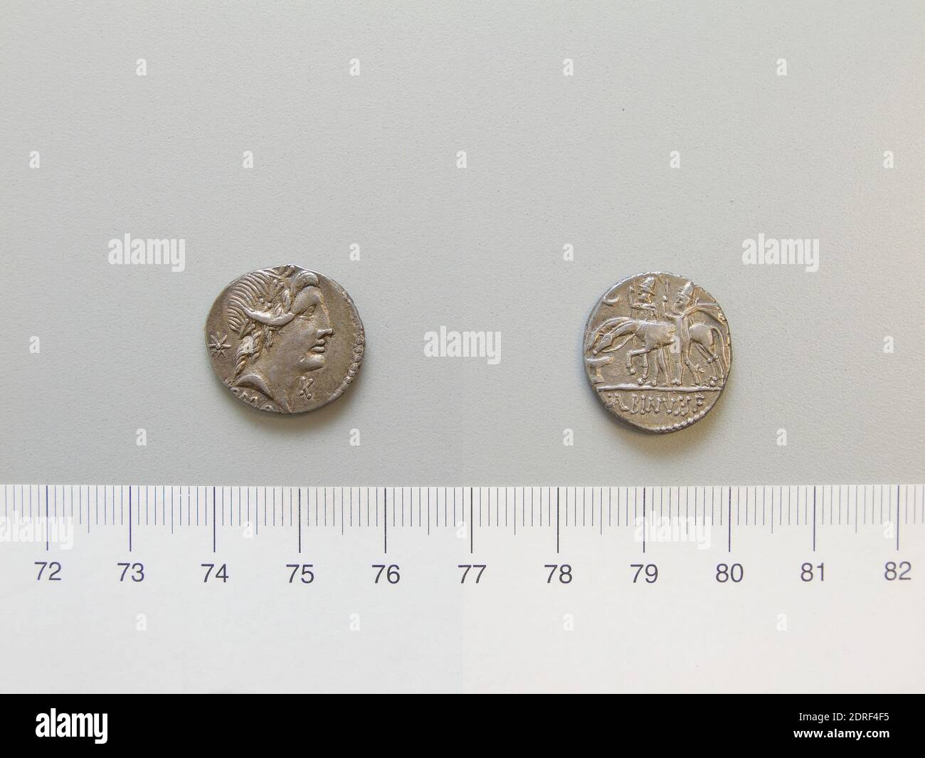 Menthe: Rome, magistrat: A. Postumius Albinus S(p).f.Magistrat: L. Caecilius Metellus, magistrat: C. Publicius Malleolus, Denarius de Rome, fin des années 90 av. J.-C., argent, 3.89 g, 8:00, 18.8 mm, fabriqué à Rome, Italie, romain, 1er siècle av. J.-C., Numismatique Banque D'Images