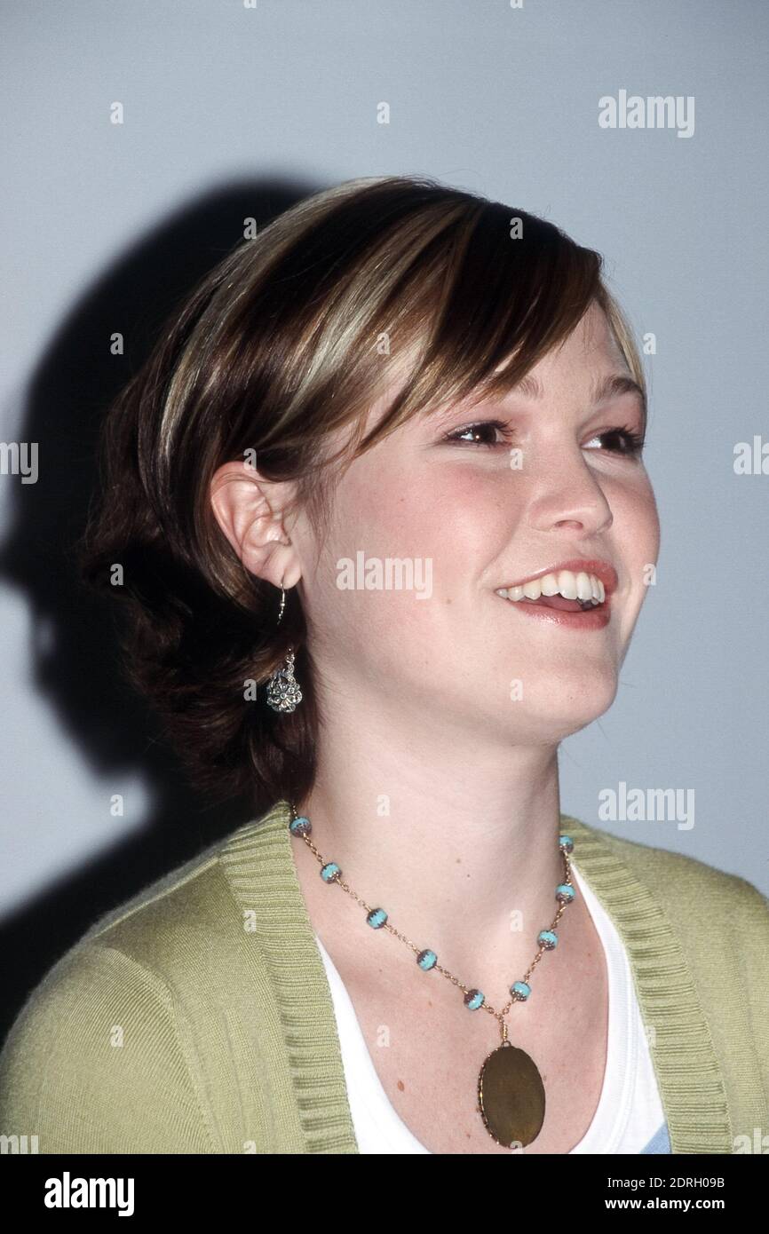 Star of 'Dona Lisa Smile,' Julia Stiles vers 2003 / référence du fichier #  34000-1598PLTHA Photo Stock - Alamy