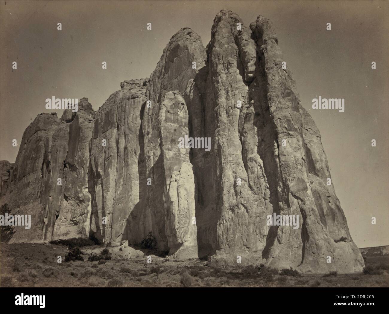 Photo très ancienne du côté sud d'Inscription Rock, Nouveau-Mexique, États-Unis. La photographie a été prise en 1873 par Timothy H'Sullivan. Banque D'Images