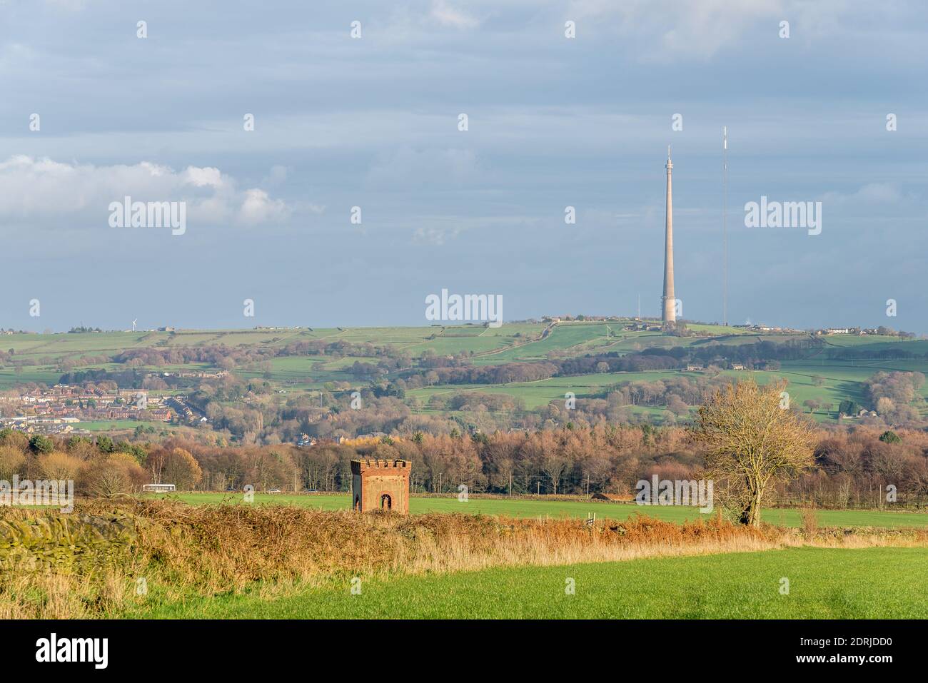 Mât de télévision et mât temporaire Emley Moor, Emley Moor, Huddersfield, West Yorkshire, Angleterre, Royaume-Uni Banque D'Images