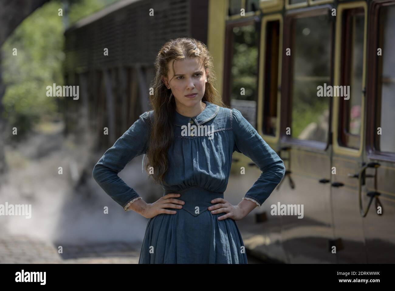 MILLIE BOBBY BROWN dans ENELA HOLMES (2020), réalisé par HARRY BRADBEER. CREDIT: NETFLIX/LEGENDAY ENTERTAINMENT/PCMA PROD/WARNER BROS / ALBUM Banque D'Images