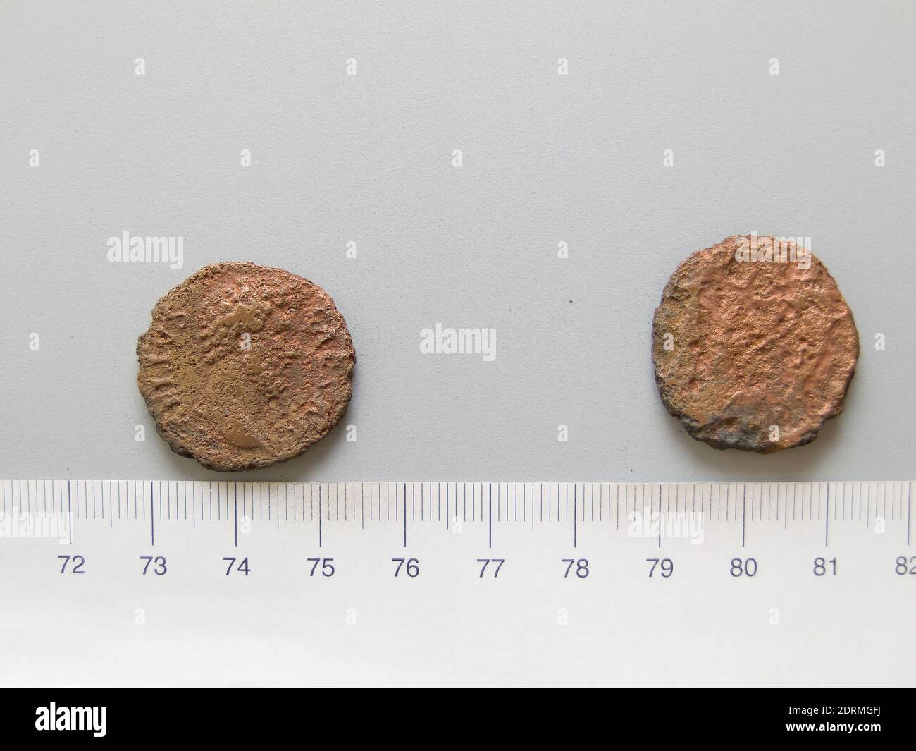 Souverain: Hadrien, empereur de Rome, A.D. 76–138, dirigé de 117–38, Mint: Rome, Honorand: Lucius Aelius César, A.D. 101–138, dirigé de 136–38, Dupondius d'Hadrien, empereur de Rome de Rome, 137, Orichalcum, 10.51 g, 6:00, 25.8 mm, fabriqué à Rome, Italie, A.D. Numistics, 2nd Century Banque D'Images
