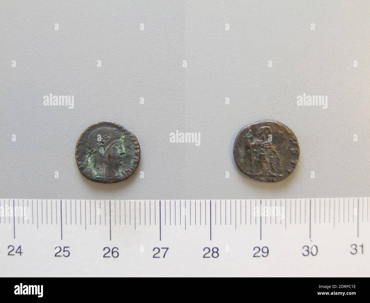 Souverain : Constantine II, empereur de Rome, A.D. 316–340, 1 Nummus de Constantine II, empereur de Rome, 337–40, bronze Argentifère, 1.27 g, 12:00, 13 mm, fait en Empire romain, romain, 4e siècle, numismatique Banque D'Images