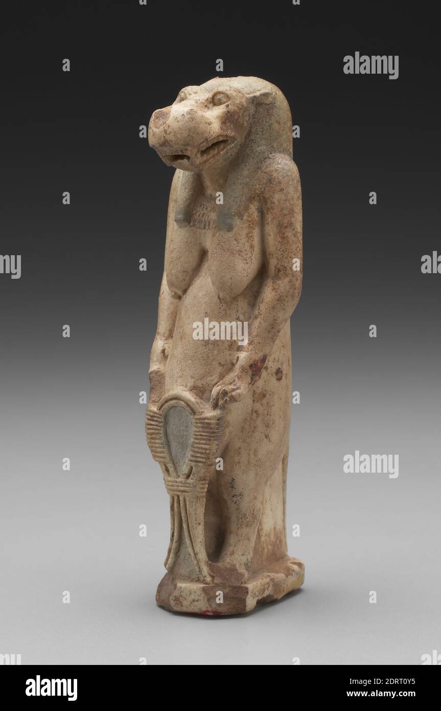 Taweret, faïence émaillée, 4 1/2 po. (11.4 cm), Egyptien, Nouveau Royaume/ période tardive, Sculpture Banque D'Images