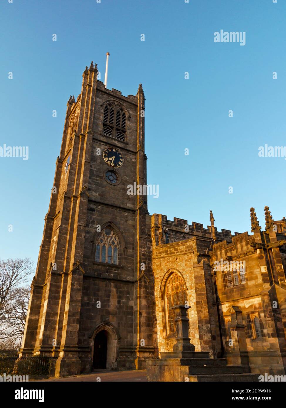 La Tour du Prieuré de Lancaster ou l'église du Prieuré de St Mary dans la ville de Lancaster Lancashire Angleterre Royaume-Uni un bâtiment de grade 1 classé en grès. Banque D'Images