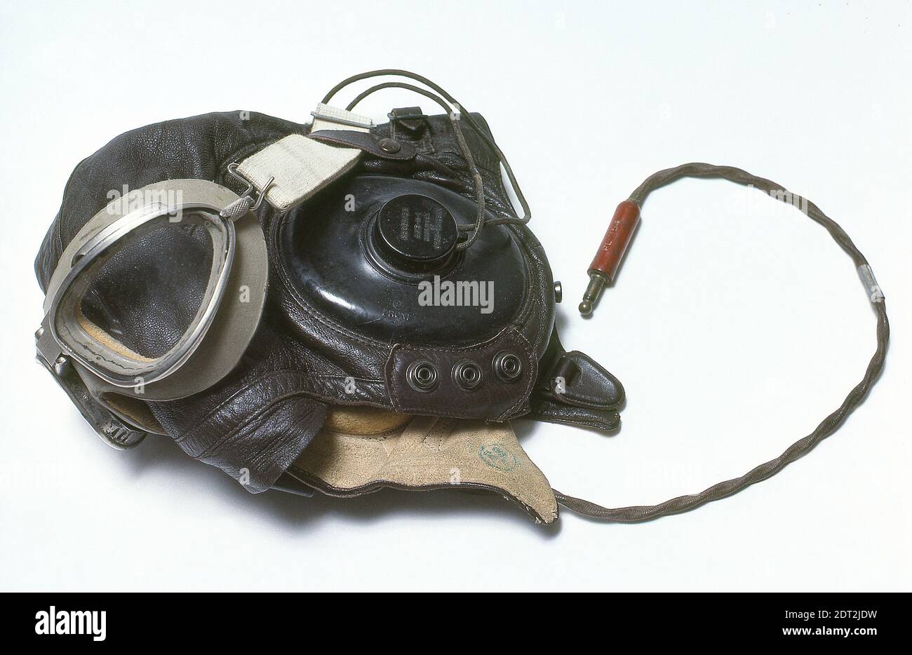 CASQUE SKULL avec écouteurs et lunettes de protection VINTAGE AVIATORS DE la deuxième Guerre MONDIALE. Banque D'Images