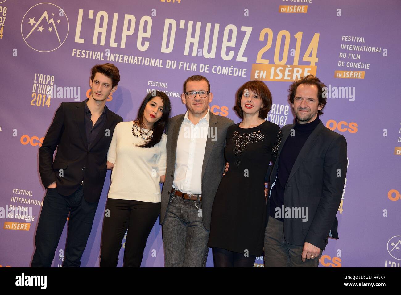 Le jury 2014, Pierre Niney, Leila Bekhti, Dany Boon, Valerie Bonneton et Stephane de Groodt lors de la cérémonie de clôture du 17e Festival du film de la Comédie de l'Alpe d'Huez en France, le 18 janvier 2014. Photo de Nicolas Briquet/ABACAPRESS.COM Banque D'Images