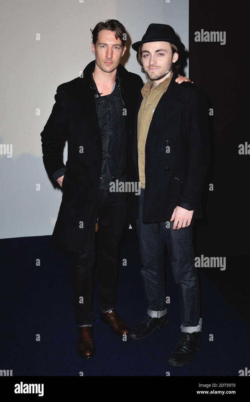 Benn Northover et Jules Pelissier la nouvelle star saison 6 au premier rang de la collection automne hiver 2014 2015 d Agnes B pour hommes a Paris en France le 19 janvier 2014. Photo d Aurore