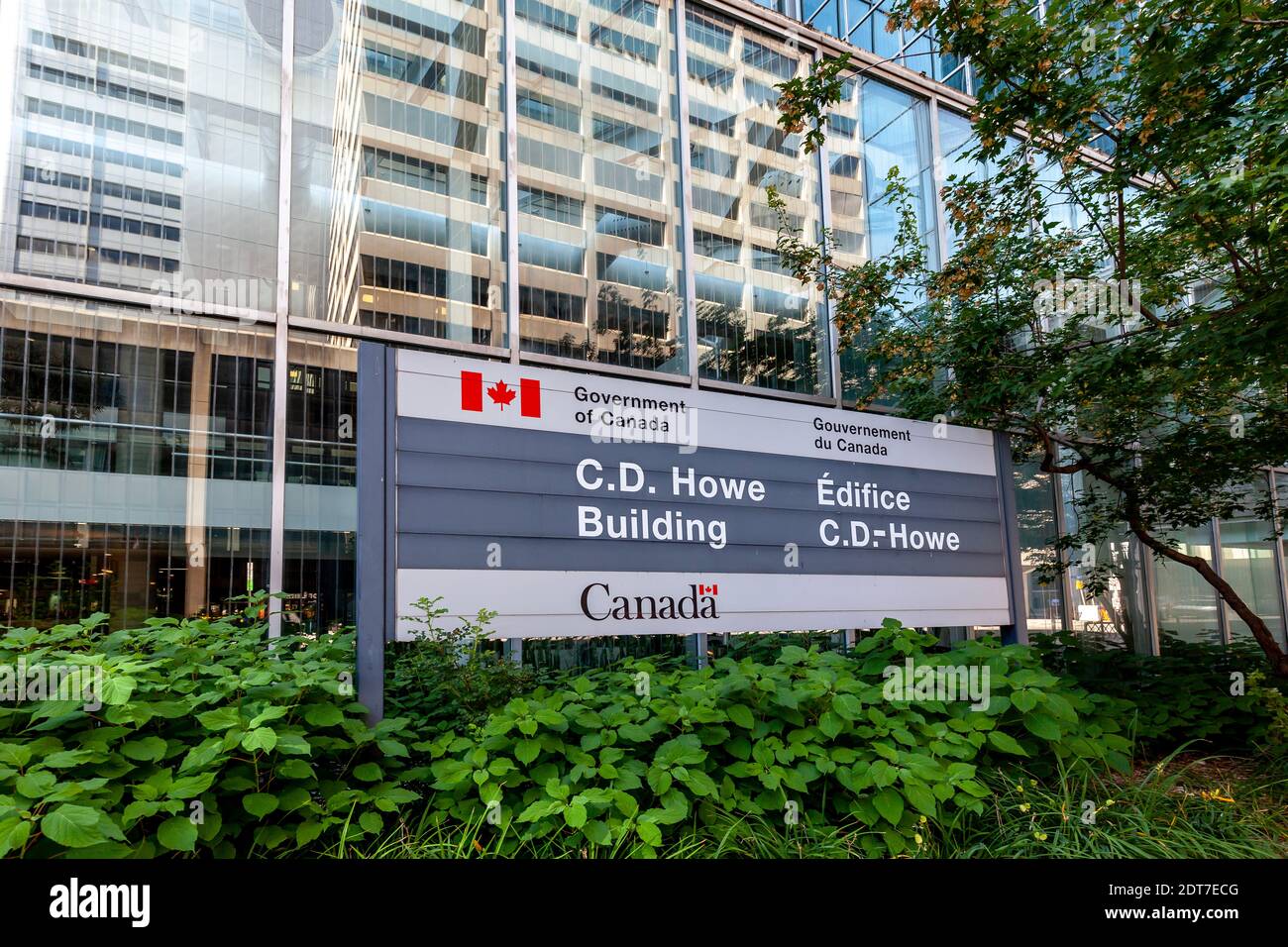 L’édifice C.D. Howe à Ottawa, une tour de bureaux qui abrite innovation, Sciences et développement économique Canada Banque D'Images