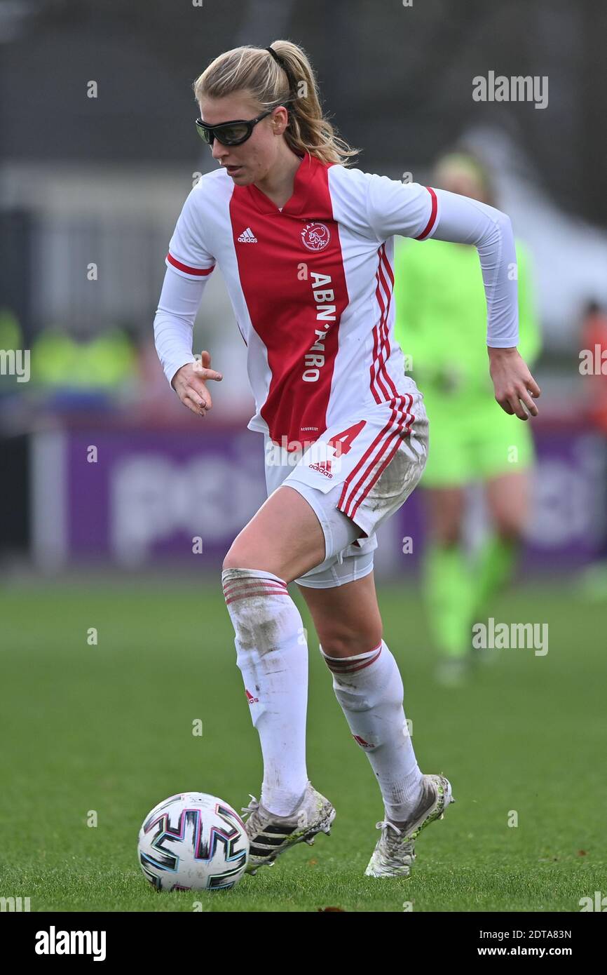 AMSTERDAM, PAYS-BAS - DÉCEMBRE 20: Lisa Doorn d'Ajax pendant le match des femmes néerlandaises Eredivisie entre Ajax et VV Alkmaar à de Toekomst sur Decembe Banque D'Images