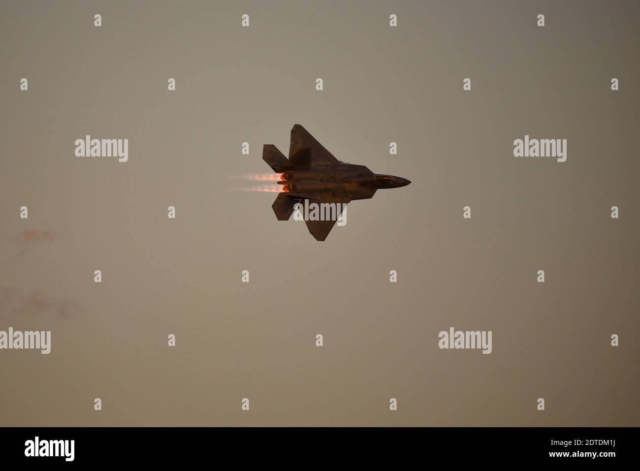 Vedette Raptor F-22 Raptor en vol démonstration mettant en vedette les capacités ...