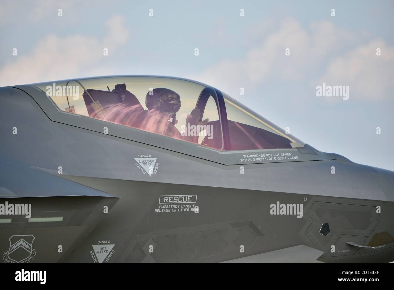 Vedette Raptor F-22 Raptor en vol démonstration mettant en vedette les capacités ...
