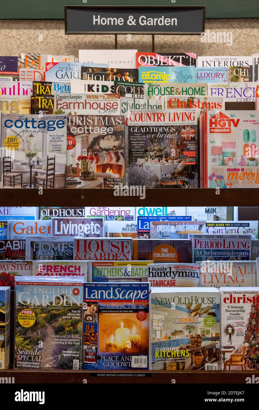 Magazines pour la maison et le jardin sur des étagères, Barnes et Noble, Etats-Unis Banque D'Images