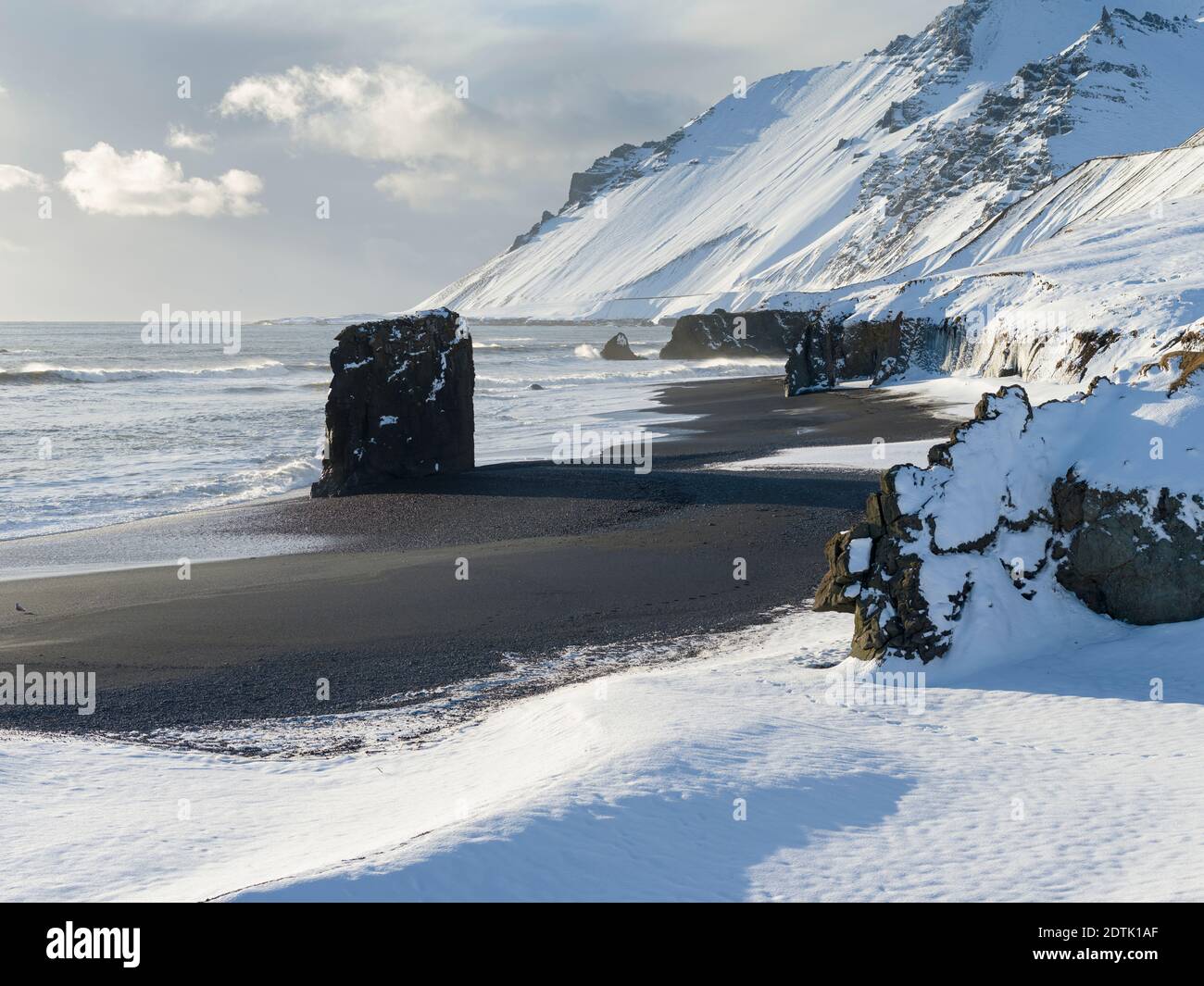Laekjavik, côte près de Lon en hiver. Paysage dans les fjords de l'est de l'Islande entre Hoefn et Djupivogur. europe, Europe du Nord, islande, f Banque D'Images