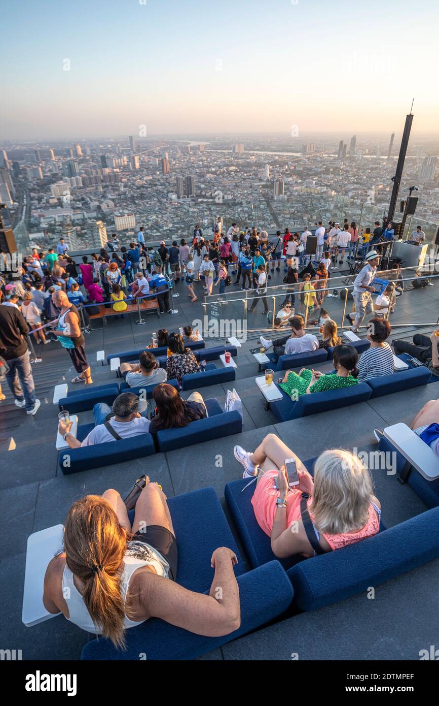 Thaïlande, ville de Bangkok, Panorama du centre-ville, terrasse du bâtiment MahaNakhom Banque D'Images