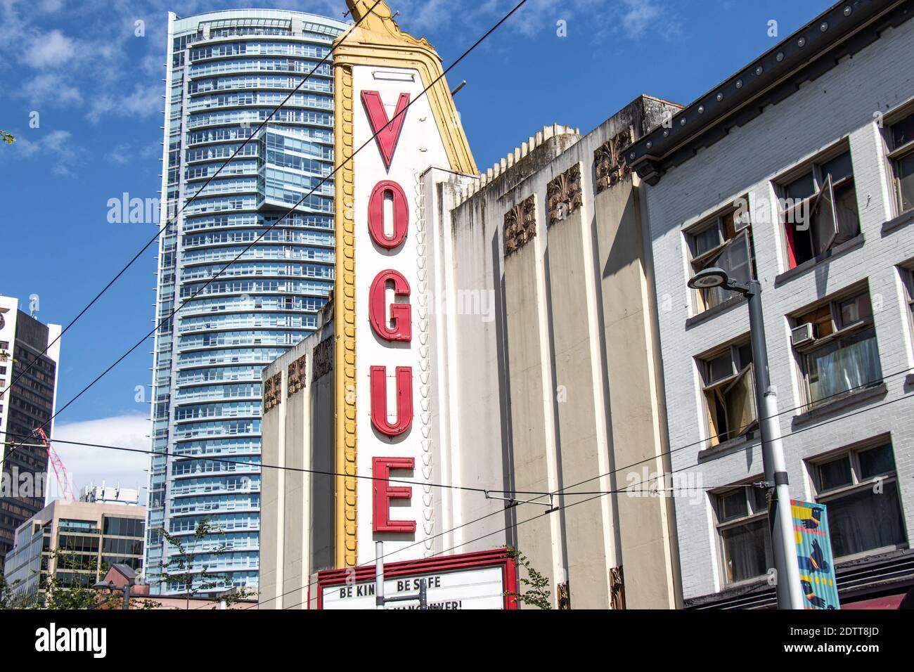 Vancouver, Canada - juin 29,2020 : vue de l'affiche le théâtre et la salle de musique Vogue à Vancouver Banque D'Images