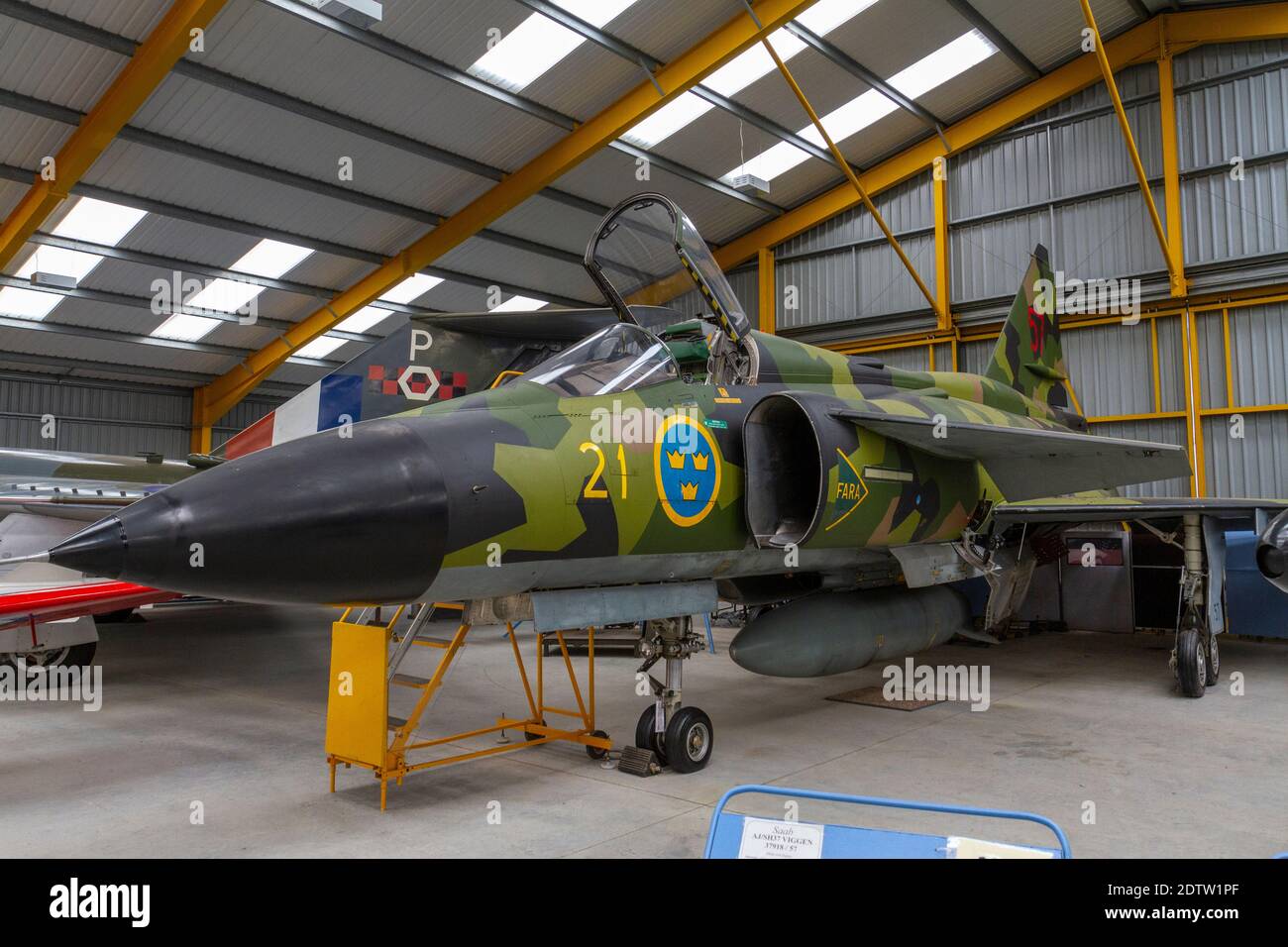Un combattant multirôle Saab Viggen AJ/SH.37, Newark Air Museum, près de Newark-on-Trent, dans le Nottinghamshire, au Royaume-Uni. Banque D'Images