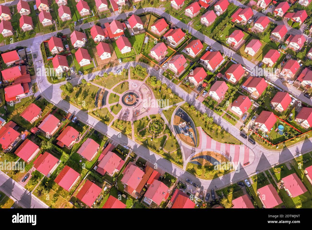 Logement dans la grande zone suburbaine vue panoramique de l'antenne Banque D'Images