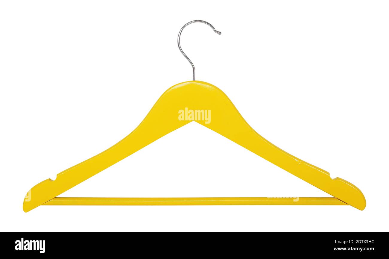 Vêtements, chaussures et accessoires - cintres en bois jaune isolés sur fond blanc. Banque D'Images
