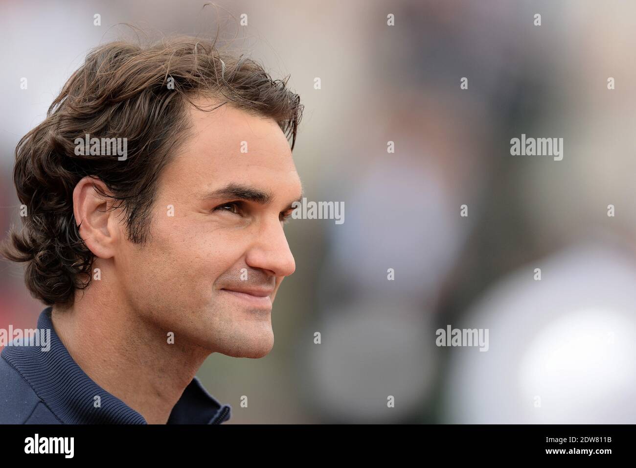 Roger Federer, Suisse, bat 7-5, 6-7 [7], 6-2, 6-4 Dmitry Tursunov, russe, lors de sa 3e partie de l'Open de tennis français au stade Roland Garros à Paris, France, le 30 mai 2014. Photo de Nicolas Briquet/ABACAPRESS.COM Banque D'Images