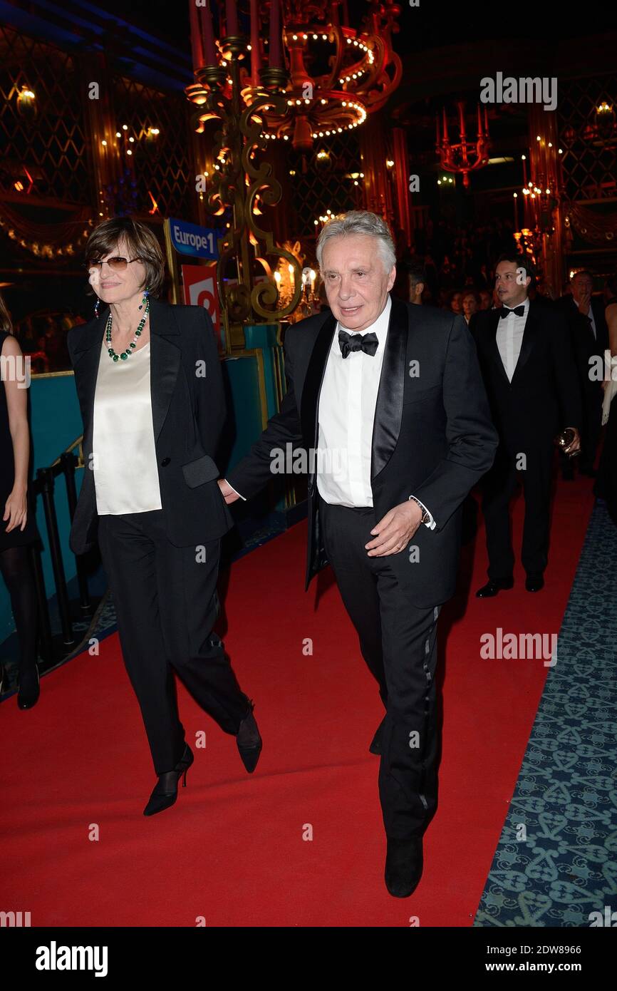 Michel Sardou participant à la 26e cérémonie des Molieres Theatre Awards qui s'est tenue au Folies Bergère à Paris, France, le 2 juin 2014. Photo de Nicolas Briquet/ABACAPRESS.COM Banque D'Images