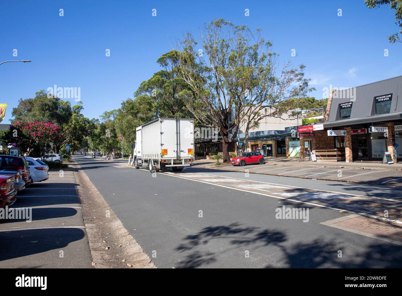 Sydney, Australie. Mercredi 23 décembre 2020. Le gouvernement de Nouvelle-Galles du Sud maintient les plages du nord de Sydney en isolement après l'épidémie de COVID 19 à Avalon Beach. Les rues photographiées d'Avalon sont presque désertes. Credit martin.berry@alamy Live news. Credit: martin Berry/Alay Live News Banque D'Images
