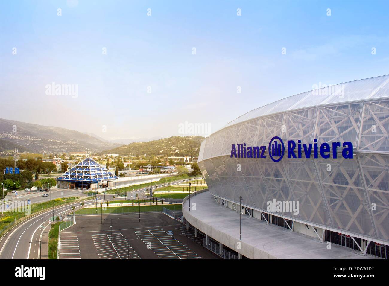 Allianz riviera aerial Banque de photographies et d'images à haute  résolution - Alamy