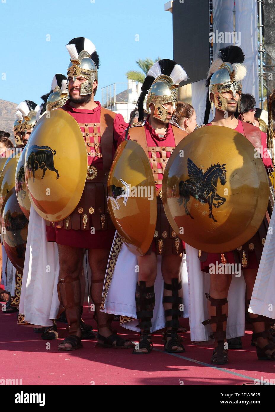 Un festival annuel à Carthagène, en Espagne, est le cartaginois et les Romains. Trois légionnaires attendent l'ordre de marcher pour lutter contre les carthaginois Banque D'Images