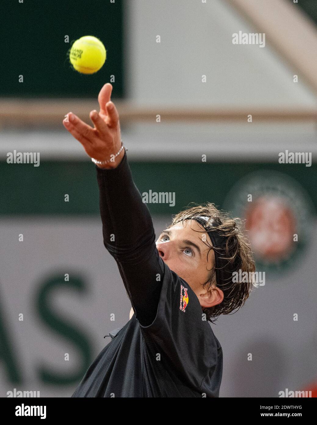 Dominic Thiem, joueur de tennis autrichien, joue un rôle lors d'un match à l'Open de France 2020, Paris, France, Europe. Banque D'Images