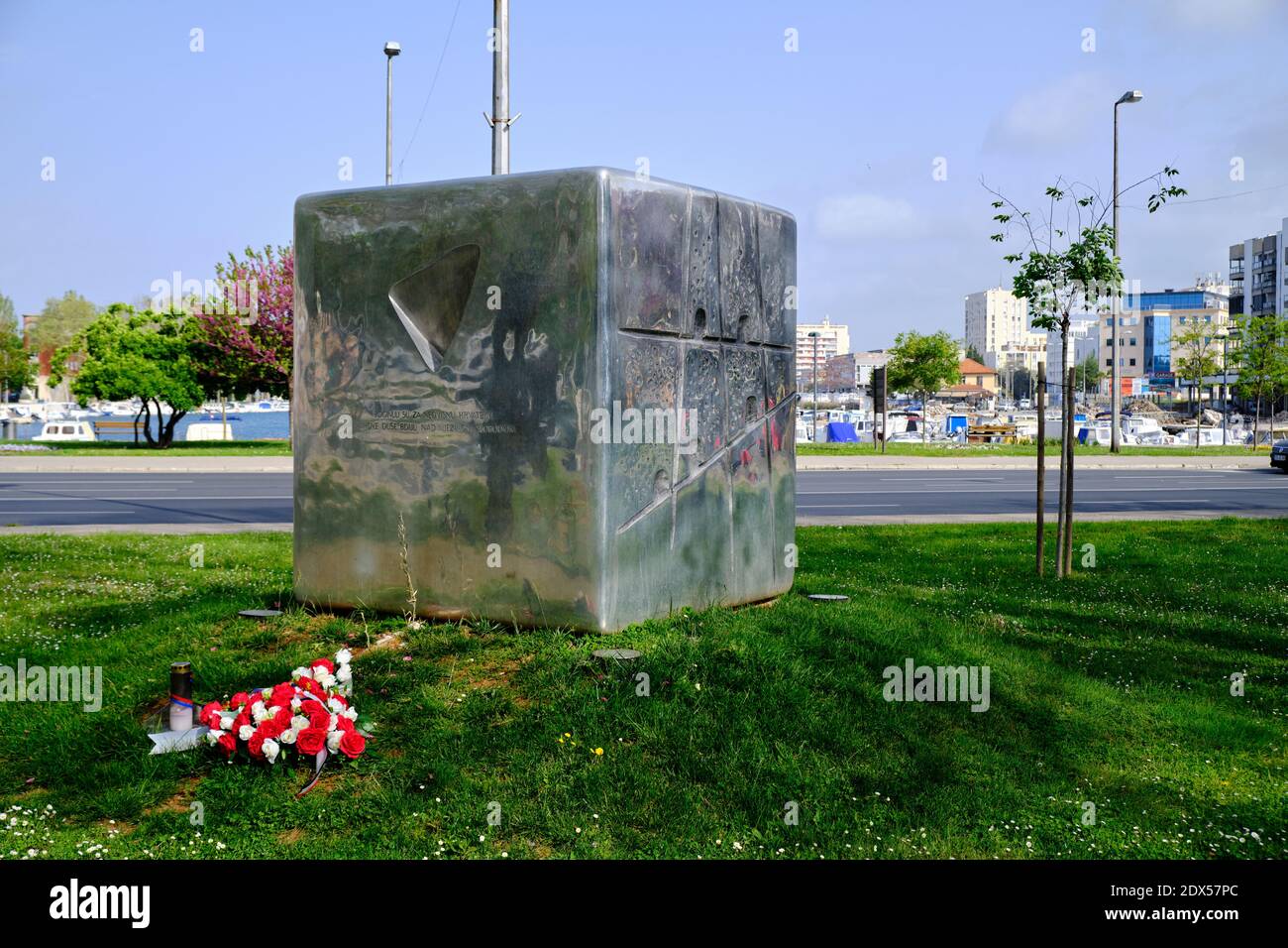 mémorial de la guerre de la patrie à Trg Kneza Viseslava par Tomislav Ostoja, à Zadar, Croatie Banque D'Images