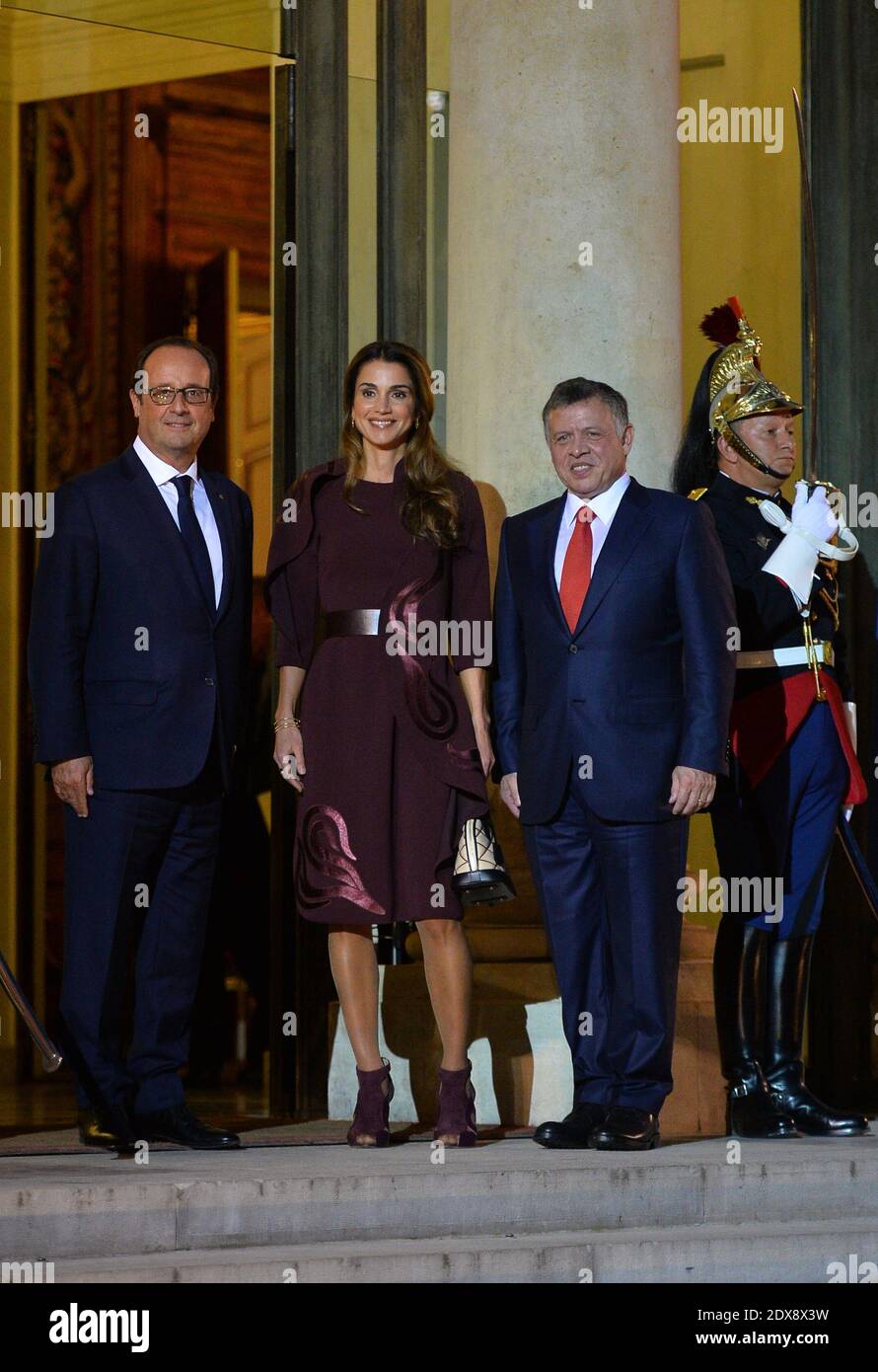 Le président français François Hollande reçoit la reine Rania Al Abdullah et le roi Abdallah II de Jordanie pour un dîner à l'Elysée Palace à Paris, France, le 17 septembre 2014. Photo de Christian Liewig/ABACAPRESS.COM Banque D'Images