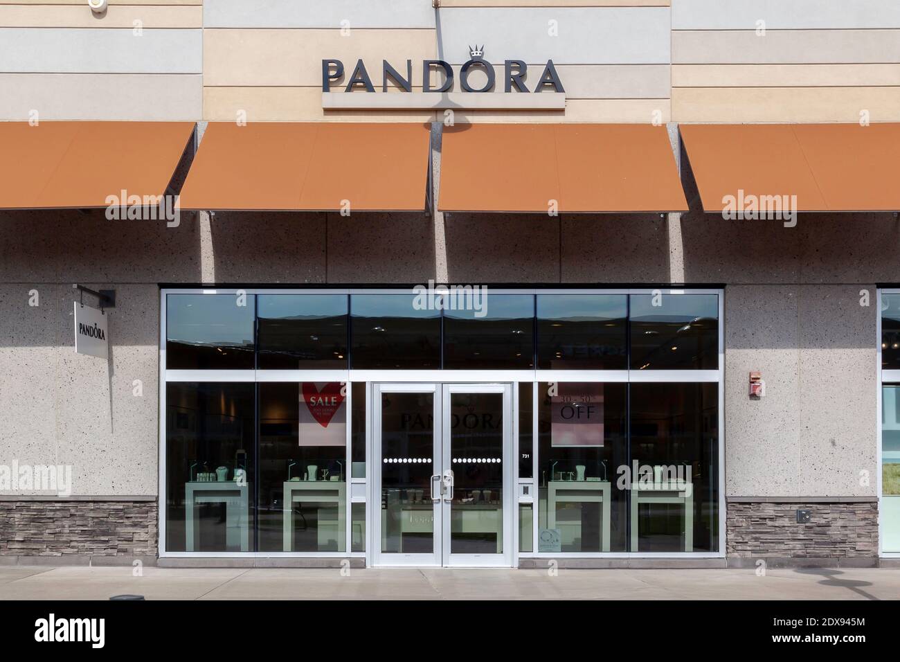 Le magasin Pandora est vu à Niagara-on-the-Lake, Ontario, Canada. Banque D'Images