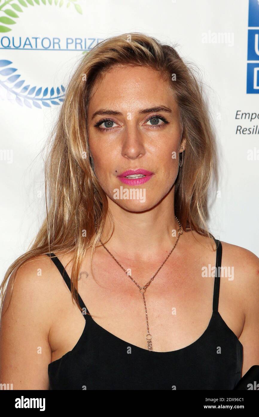 Feist arrive au prix de l'Équateur des Nations Unies à New York, NY, USA, le 22 septembre 2014. Le prix de l'Équateur de l'ONU, un prix décerné tous les deux ans par un partenariat dirigé par l'ONU qui reconnaît les approches exceptionnelles du développement durable du monde entier qui démontrent une action communautaire de base pour répondre de front aux défis de l'environnement, de la pauvreté et du changement climatique. Photo de Krista Kennel/ABACAPRESS.COM Banque D'Images