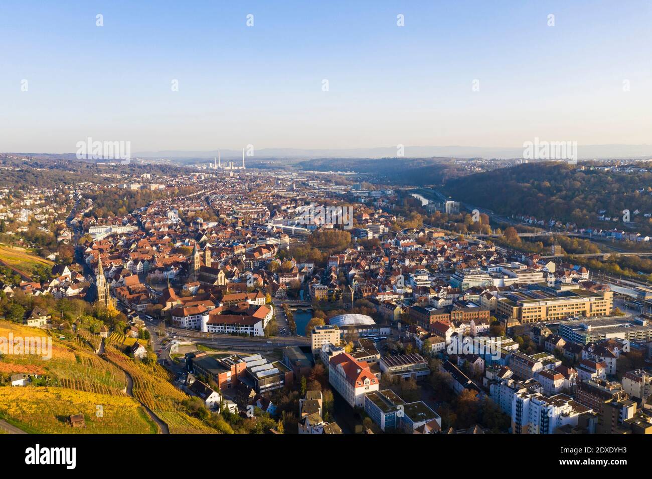 Allemagne, Bade-Wurtemberg, Esslingen, vignobles et ville, vue aérienne Banque D'Images