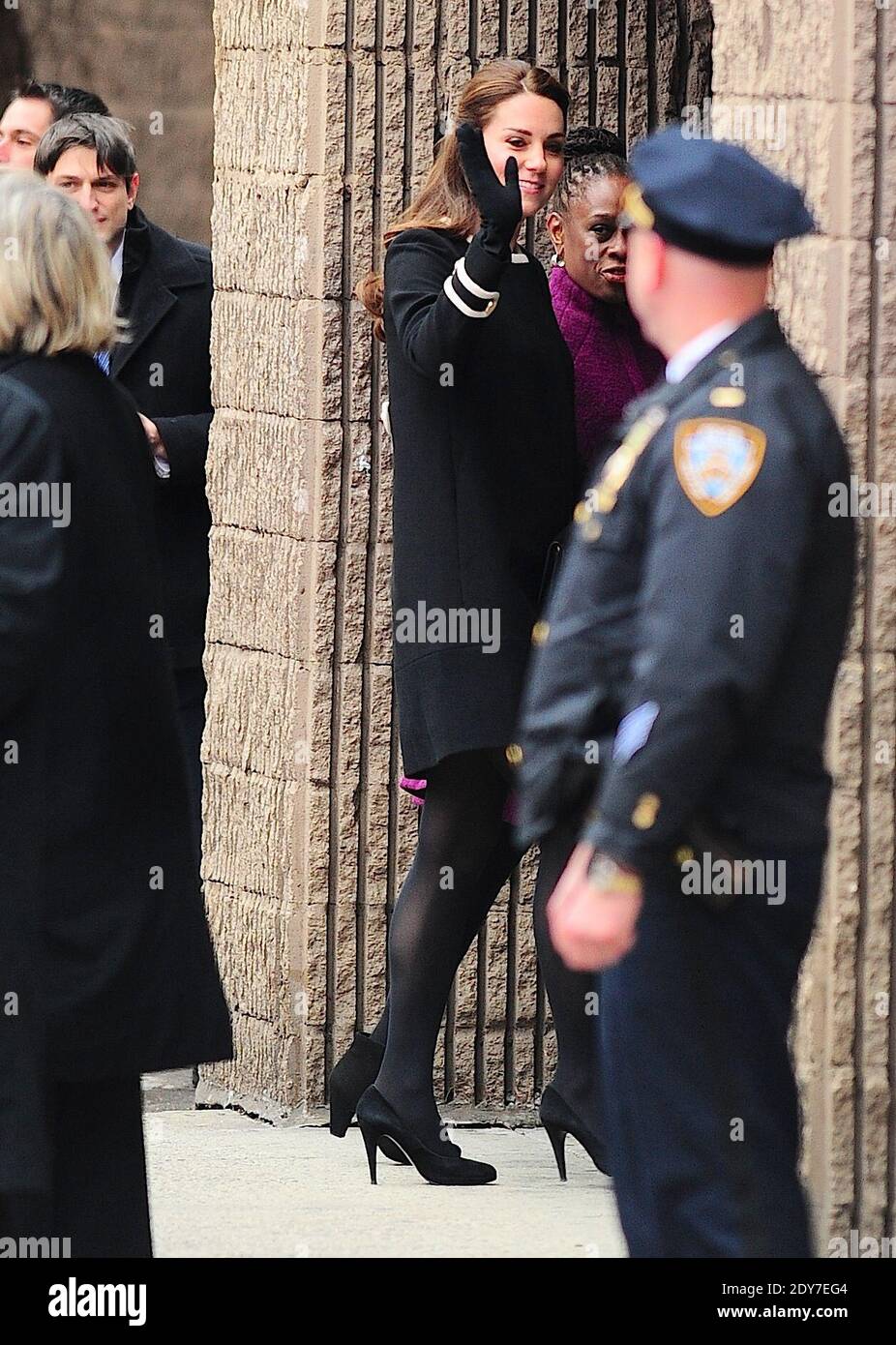 La duchesse de Cambridge Kate Middleton arrive avec la première dame de New York Chirlane McCray au Northside Center for Child Development à Harlem, New York, NY, le 8 décembre 2014. Photo de Morgan Dessalles/ABACAPRESS.COM Banque D'Images