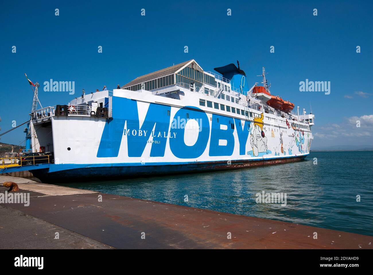 Ferry Moby Lines dans le port de Portoferraio, île d'Elbe, Toscane, Italie Banque D'Images