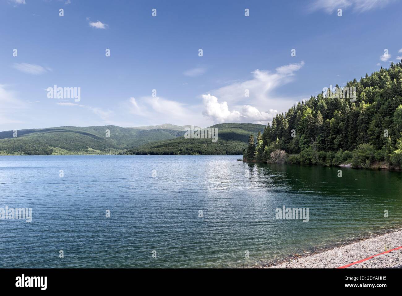 Barrage du lac Mavrovo , Parc national de Mavrovo, Macédoine (ARYM)), République de Macédoine du Nord Banque D'Images