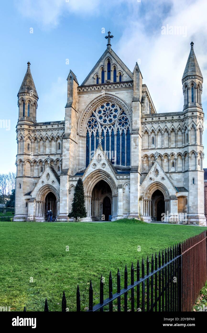 Cathédrale Saint-Albans également connue sous le nom d'abbaye Saint-Albans, St. Albans Hertfordshire, Royaume-Uni Banque D'Images