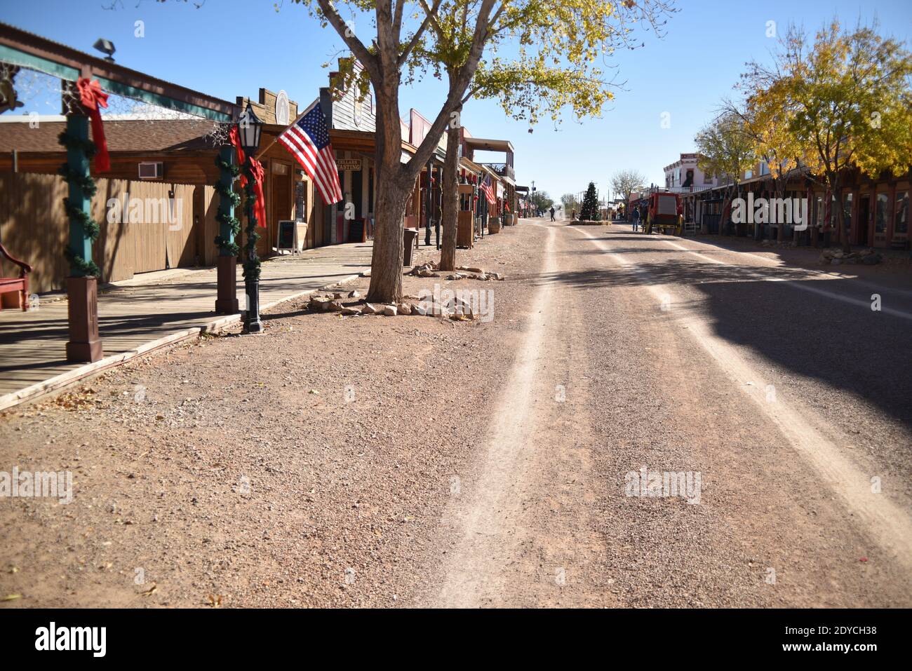 Tombstone, Arizona. ÉTATS-UNIS 12/15/2020. Allen Street. Rue principale de Tombstone. Boutiques, salons, restaurants, galeries d'art et magasins de collection. Banque D'Images