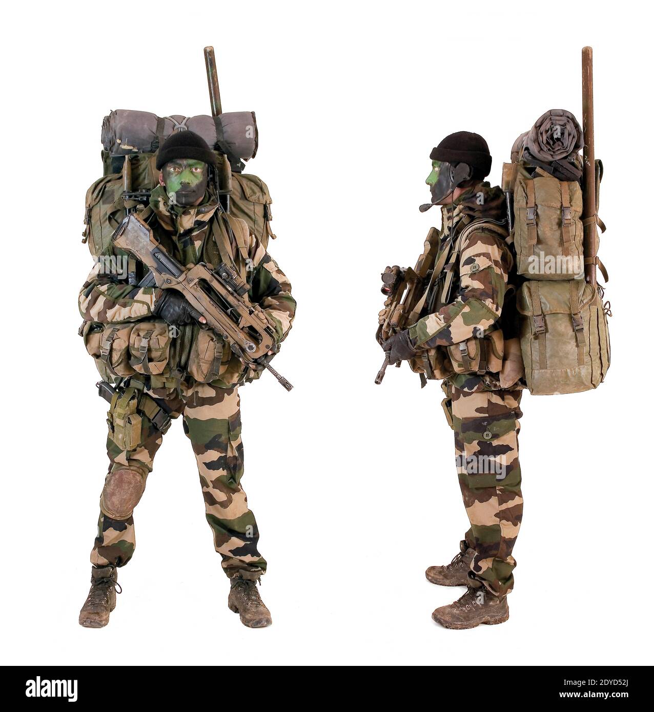 La photo de dossier non daté montre des membres du 13eme RDP de l'Armée  française (13ème Régiment de dragons de parachutistes), un régiment des  forces spéciales aéroportées, portant une robe de combat